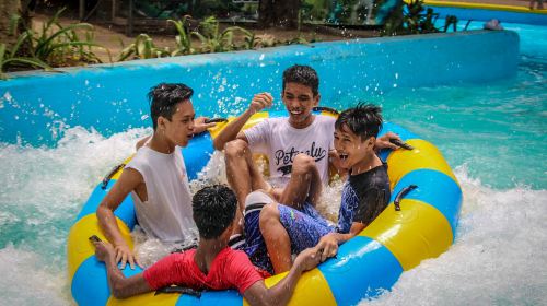 Splash Island - HolidaySG