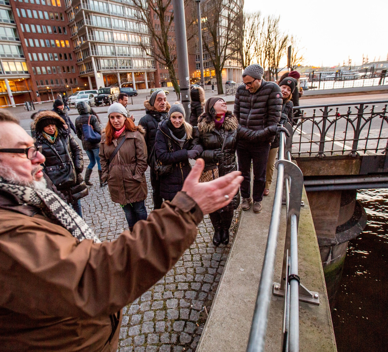 Hamburg: Speicherstadt and HafenCity 2-Hour Tour