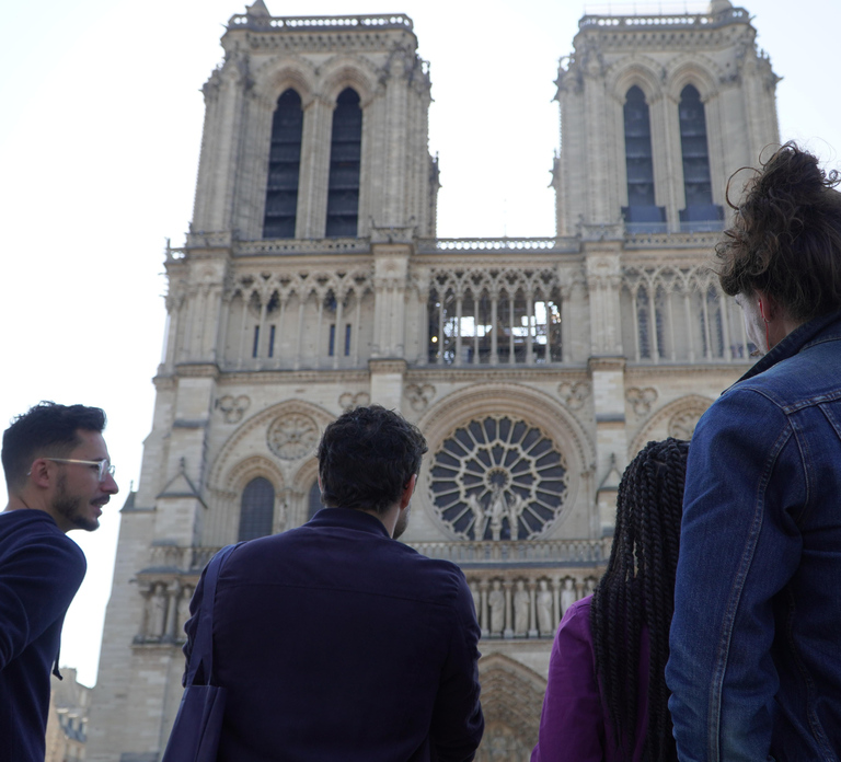 Paris Notre Dame Cathedral Guided Tour with Scheduled Access