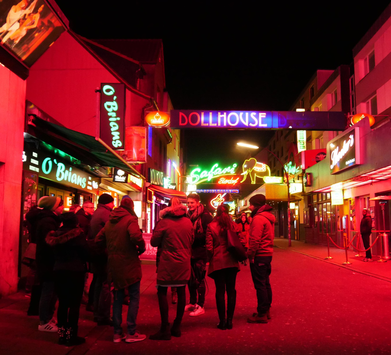 Hamburg: Reeperbahn Tour with English-Speaking Guide