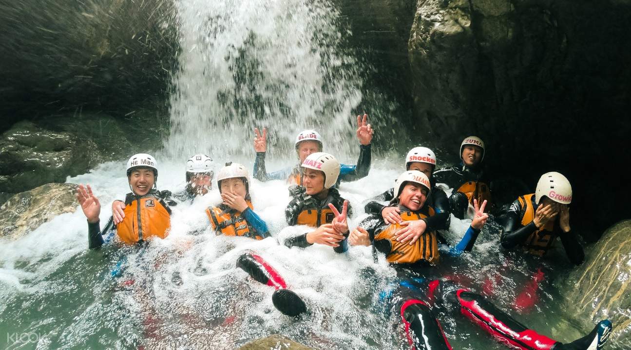 Interlaken Canyoning Experience from Zurich - HolidaySG