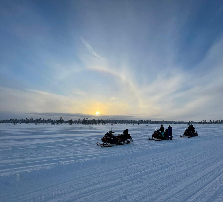 Ylläs: Snowmobile safari to forest kota with family company