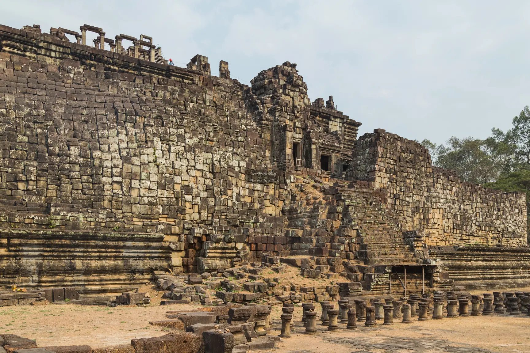 Angkor Thom - Cambodia | HolidaySG