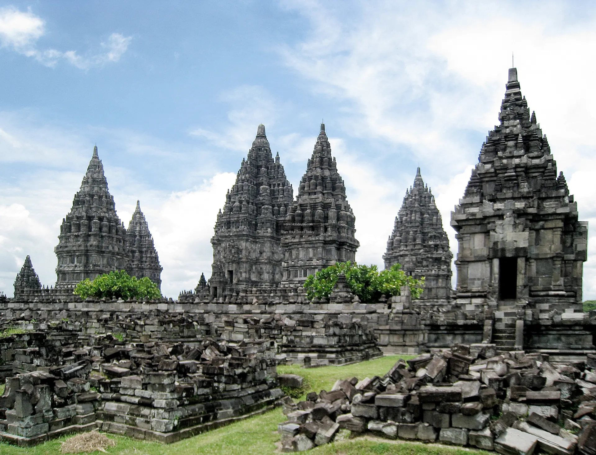 Borobudur - Indonesia | HolidaySG