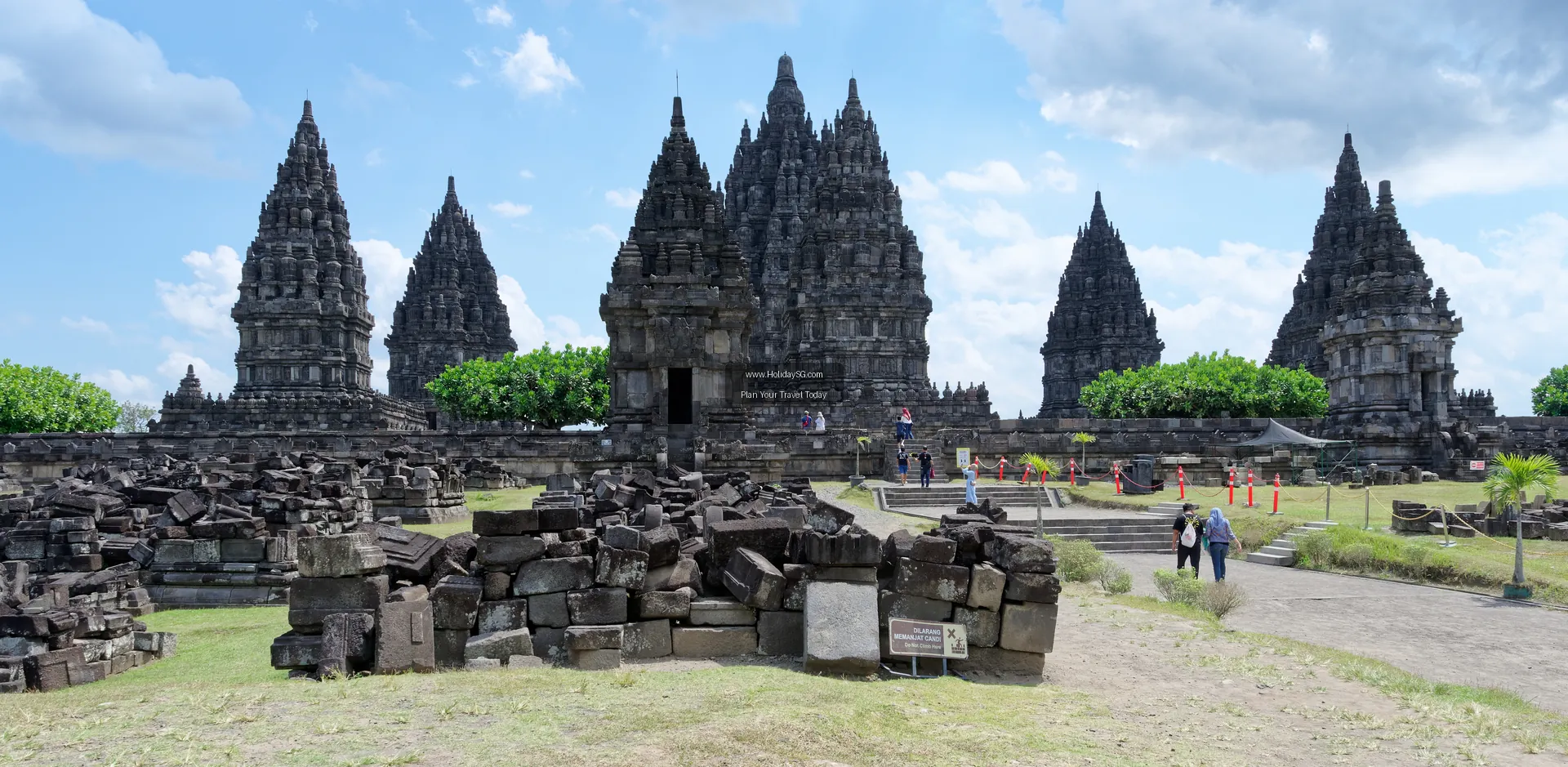 Borobudur - Indonesia | HolidaySG