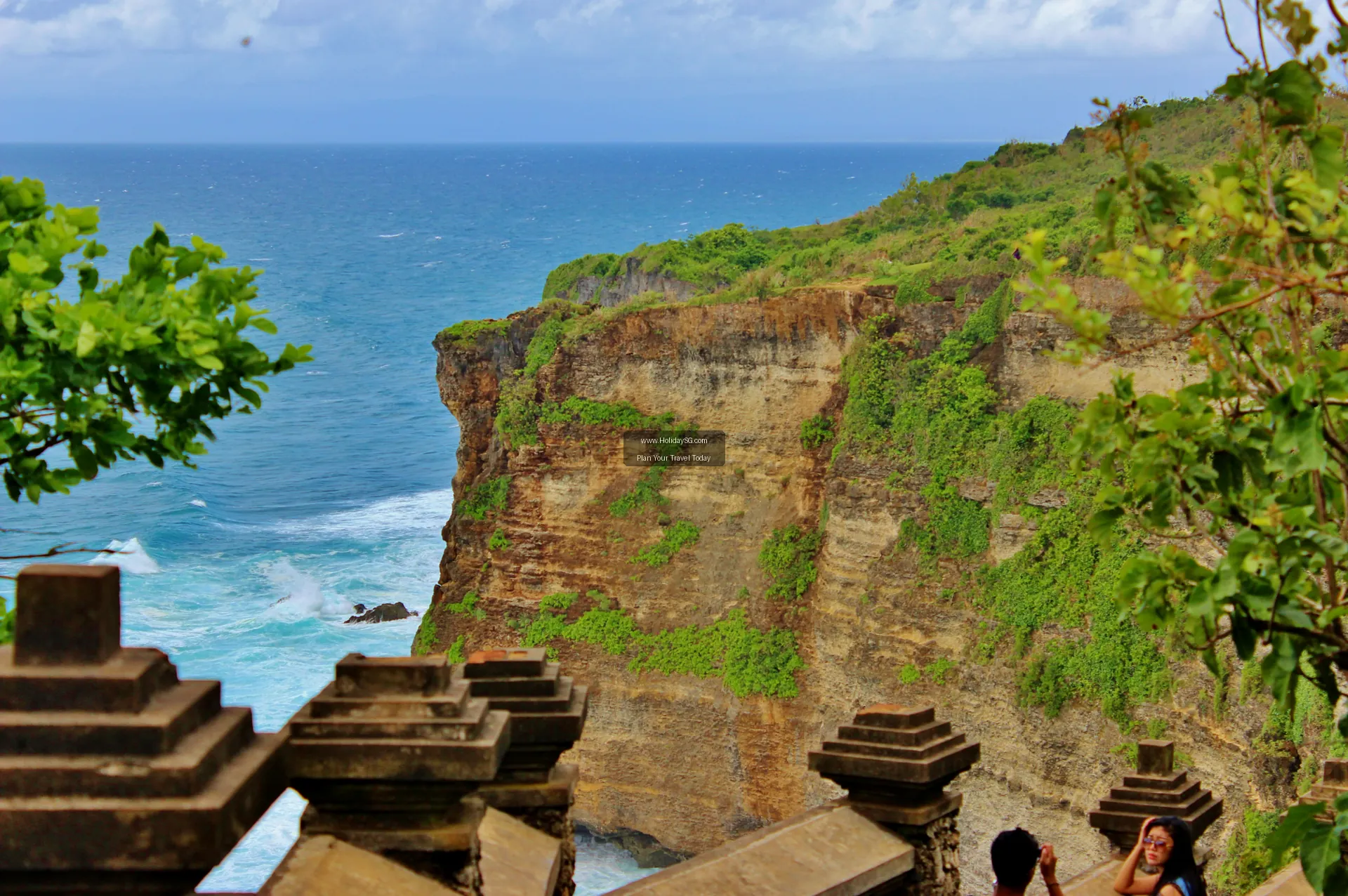 Uluwatu Temple - Indonesia | HolidaySG