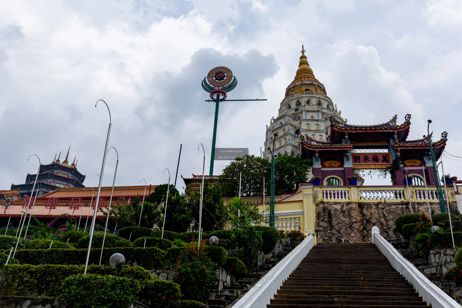 Kek Lok Si Temple - Malaysia | HolidaySG