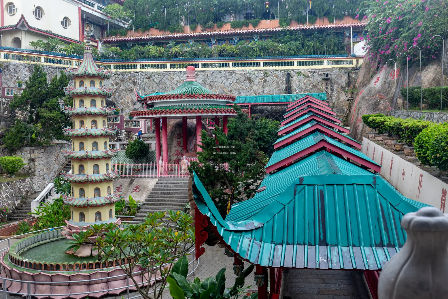 Kek Lok Si Temple - Malaysia | HolidaySG