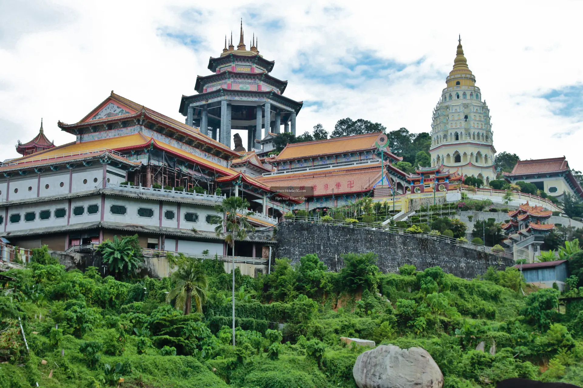 Kek Lok Si Temple - Malaysia | HolidaySG