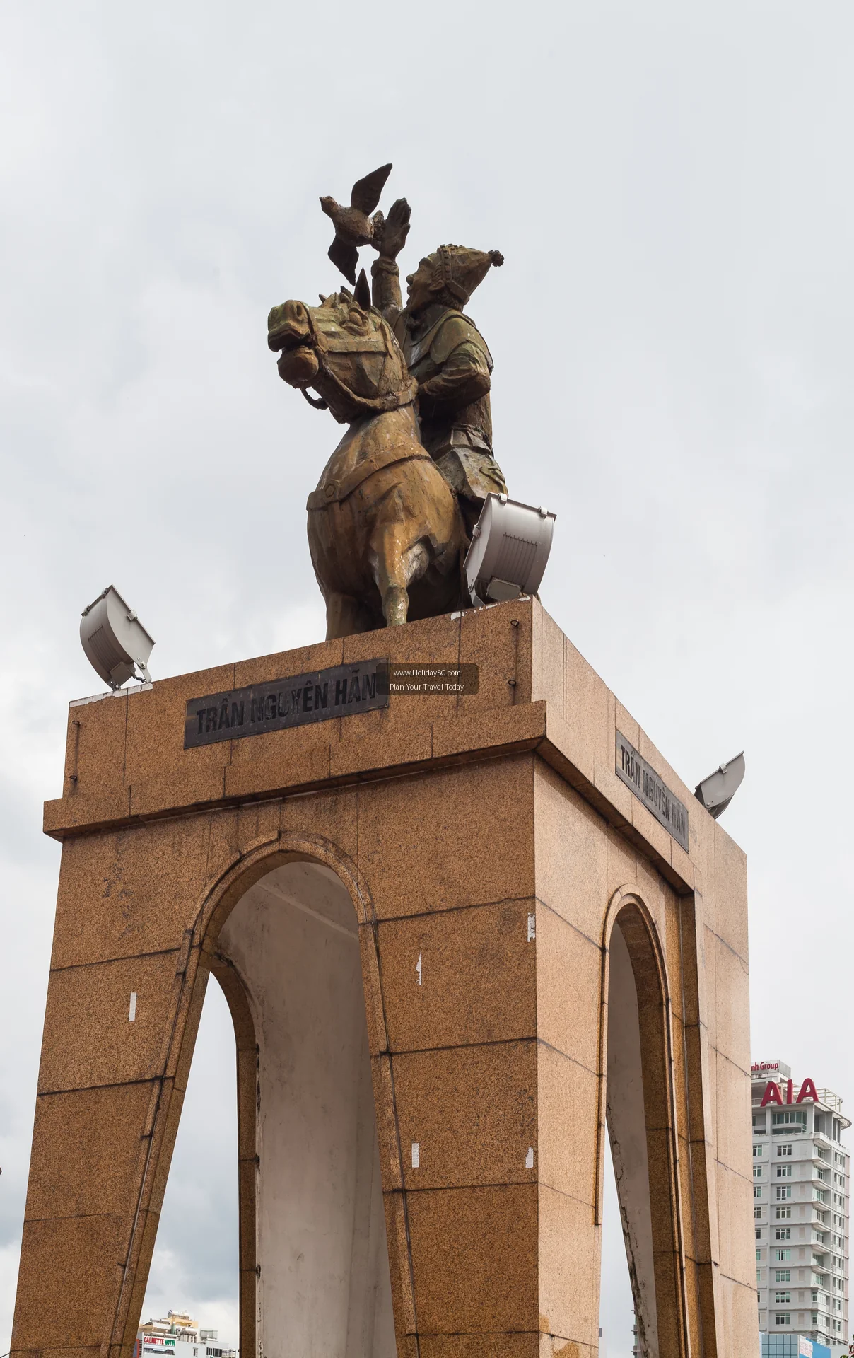 Ben Thanh Market - Vietnam | HolidaySG