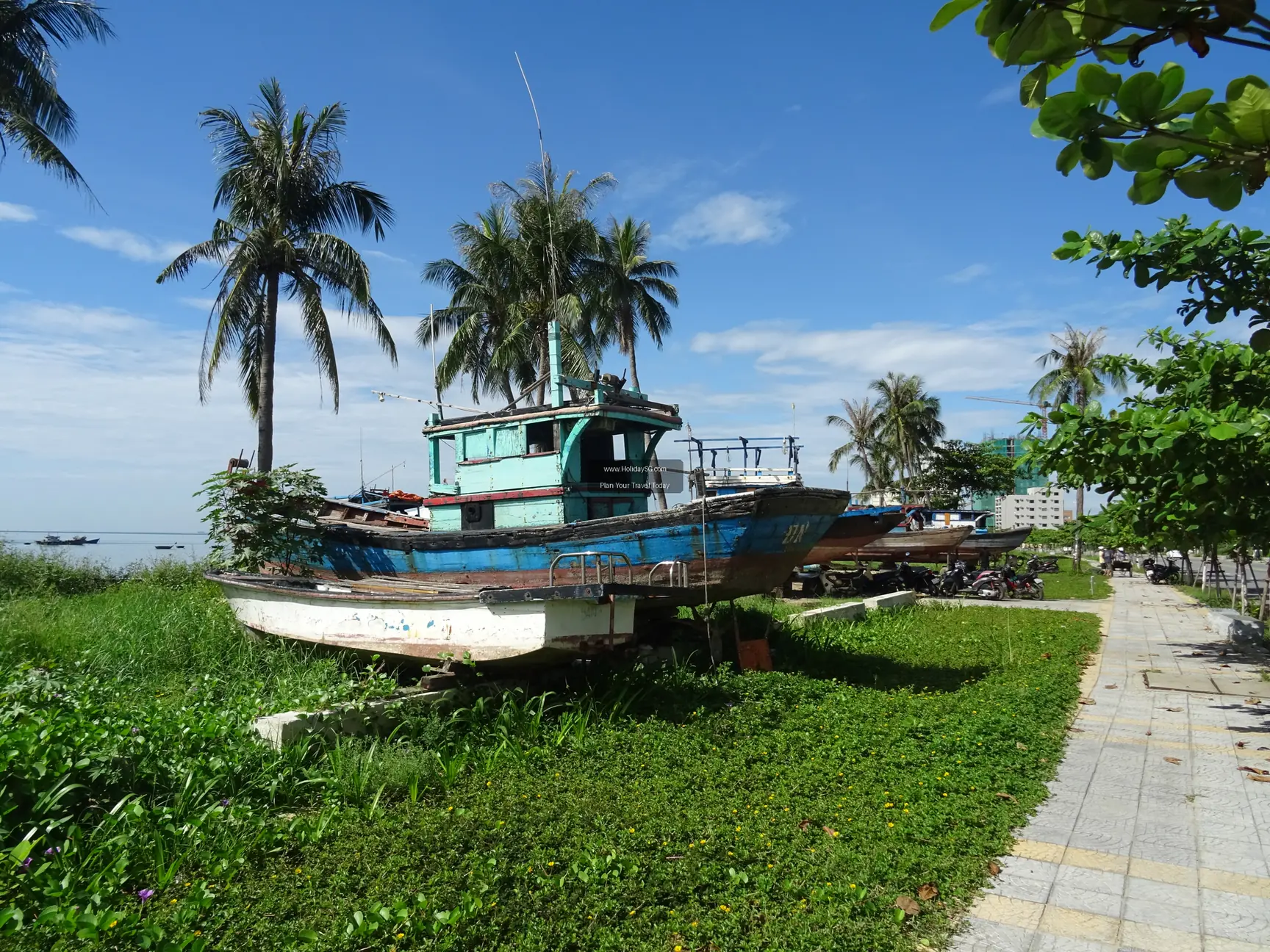My Khe Beach - Vietnam | HolidaySG