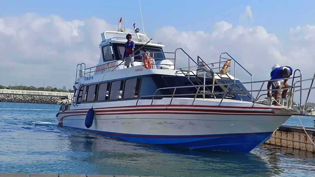 Komodo Cruise Guide