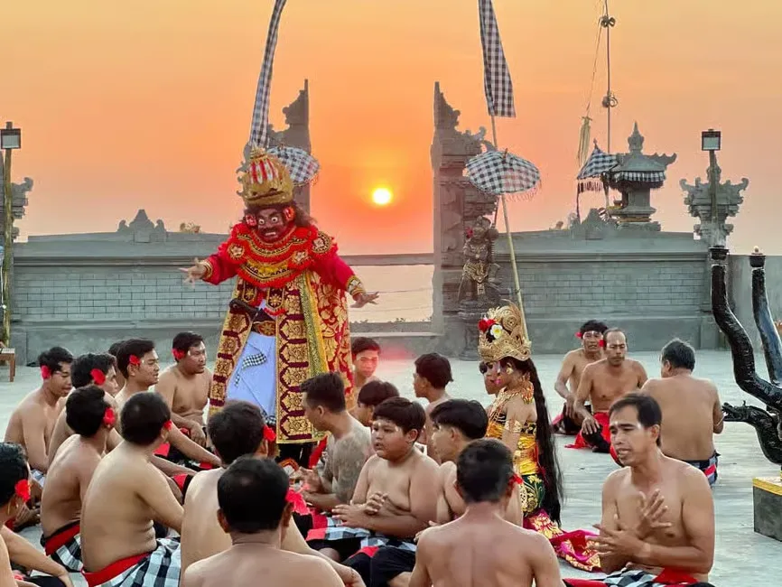 Uluwatu Temple Guide